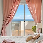 Puente A106 Apartment